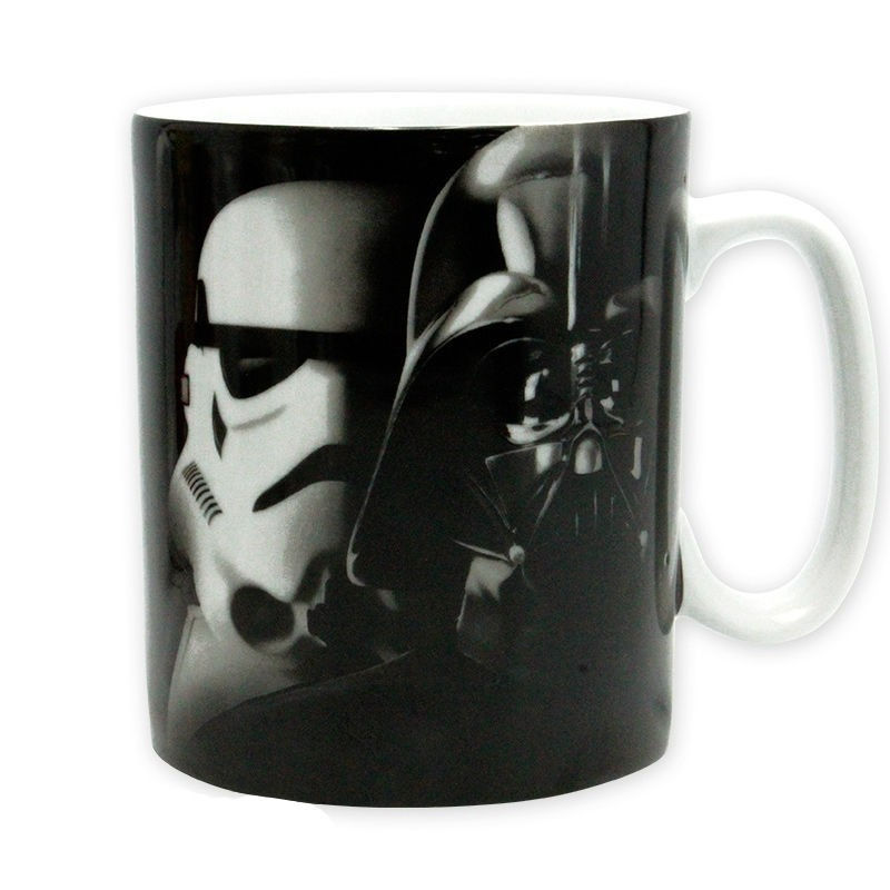 IMAGE 2 : Coffret cadeau Star Wars - Trooper Vador - Mug + porte-cls + 2 badges